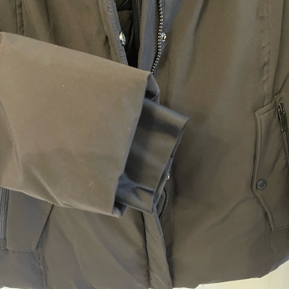 ZEROXPOSUR Black label layered coat. Perfect for winter π₯Ά βοΈ like new. π€ - Picture 8 of 13